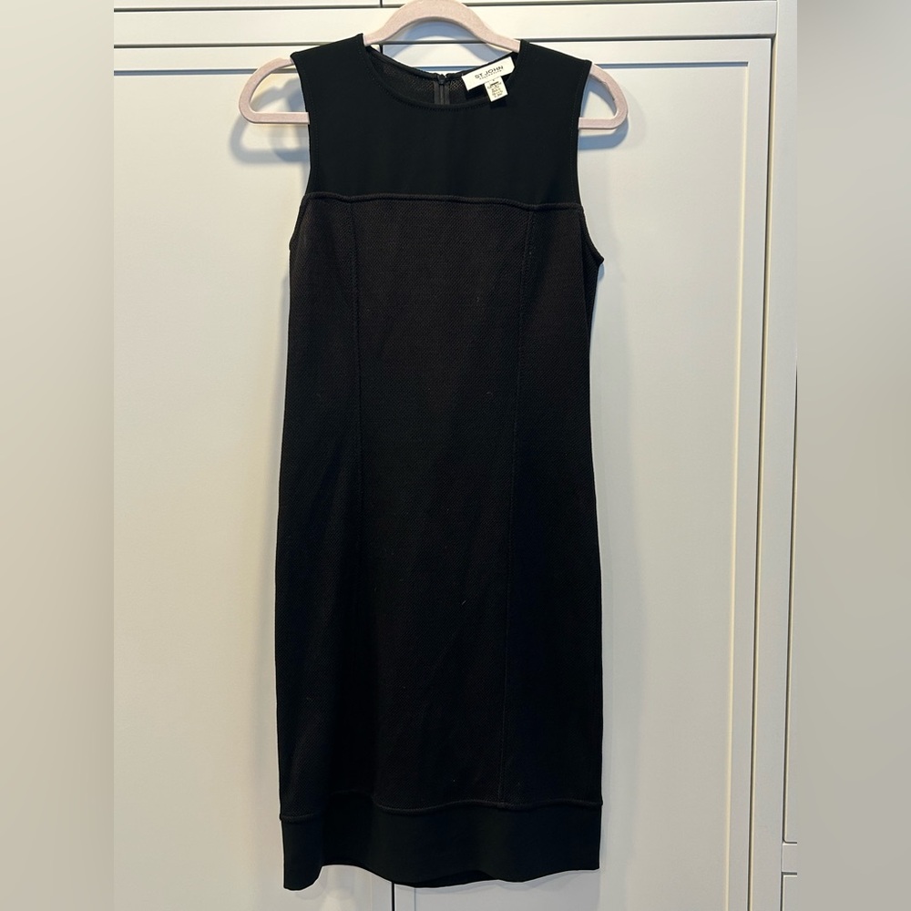 St John Collection Black Knit Sheath Dress Size 4 Classic
